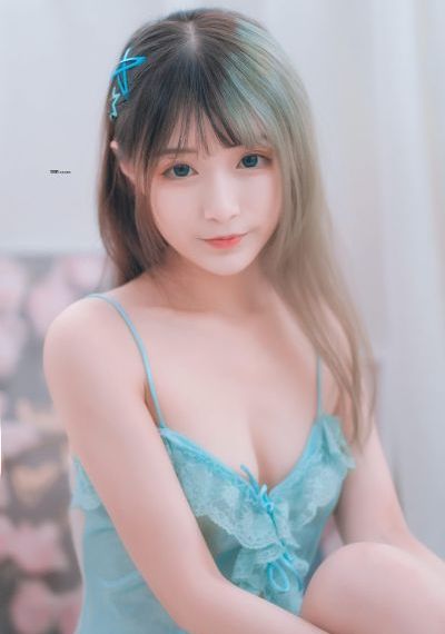 岳彩晶